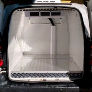 Aislación térmica para vehículos refrigerados